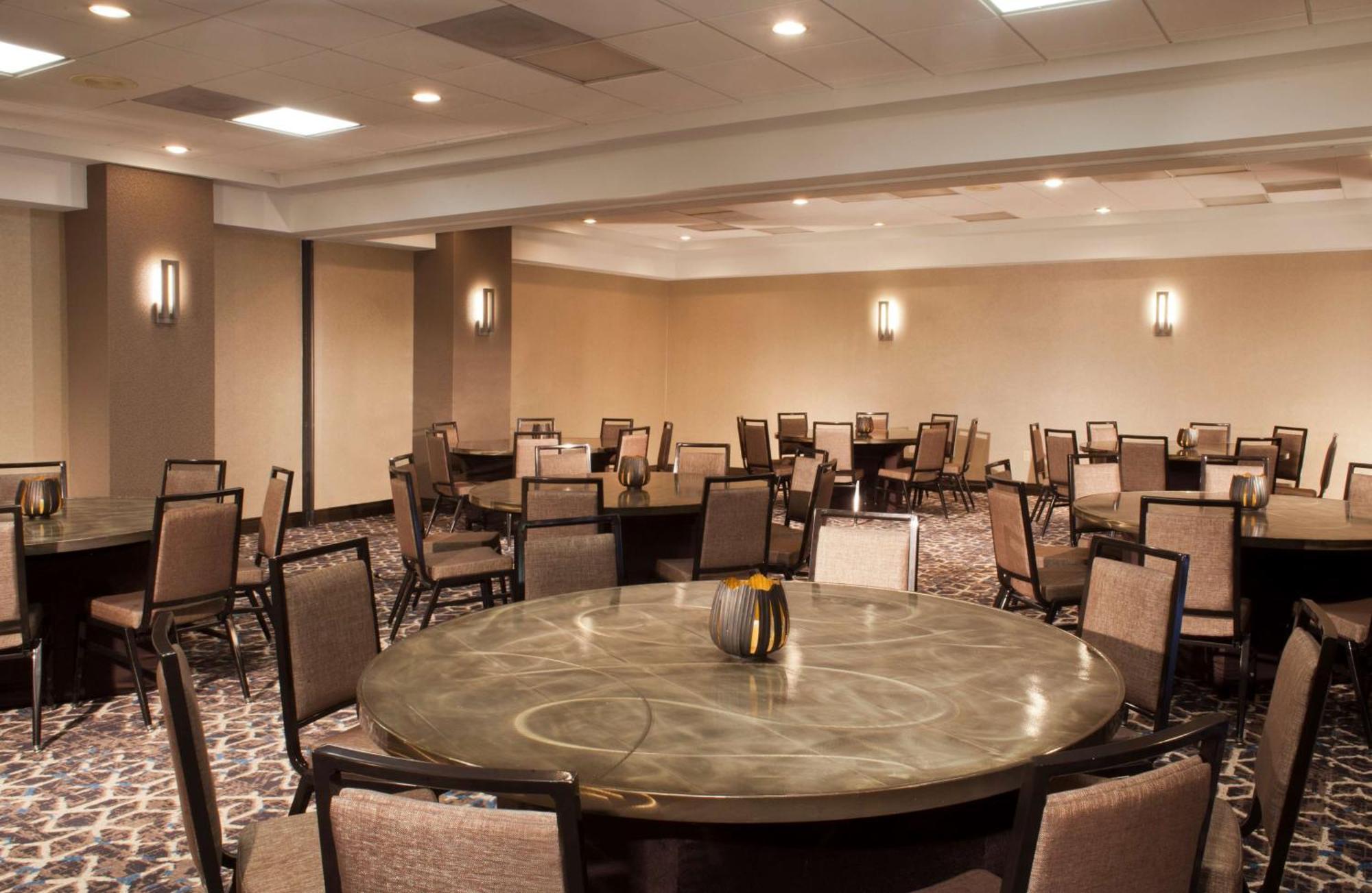 Embassy Suites By Hilton Houston Near The Galleria Exteriér fotografie
