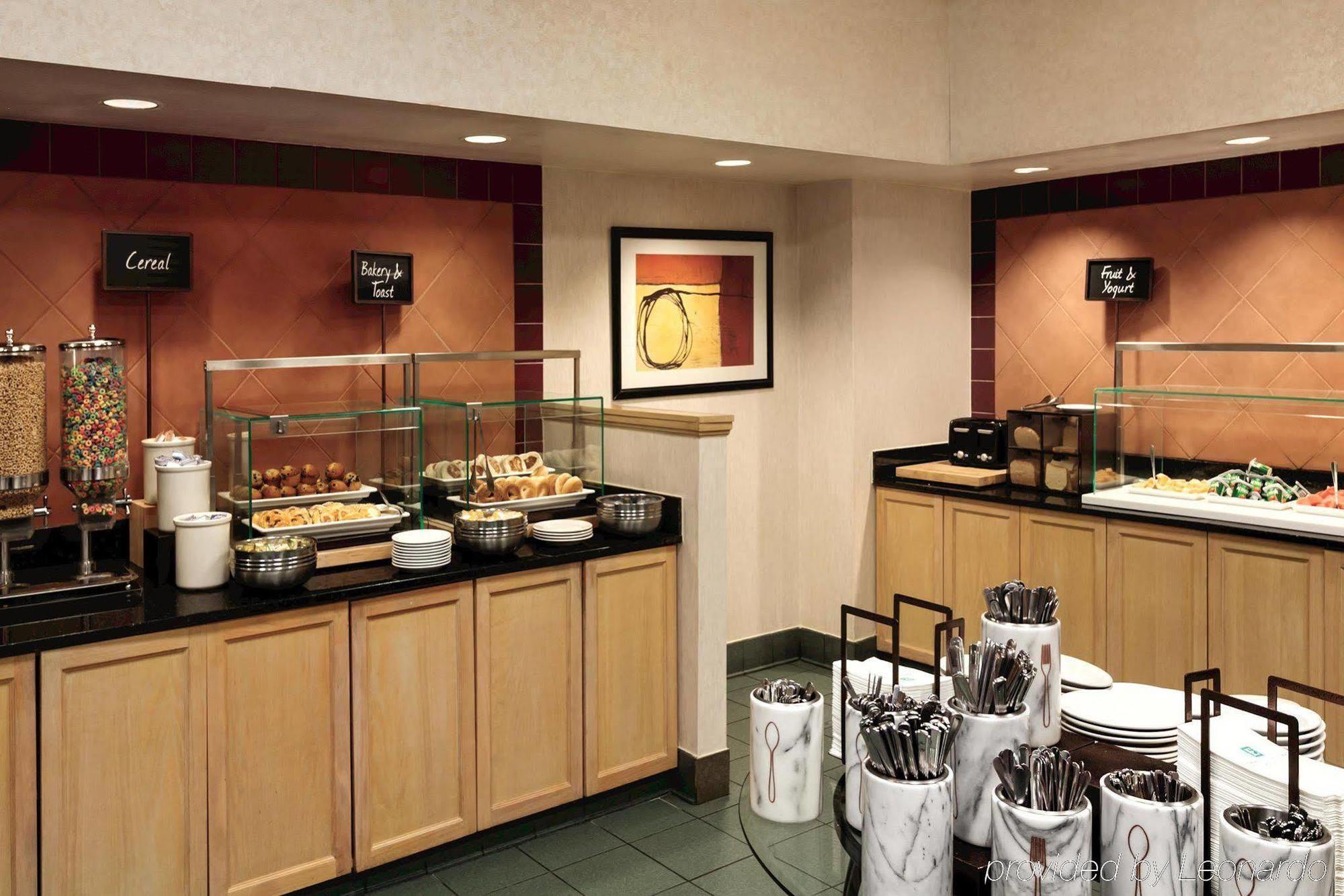 Embassy Suites By Hilton Houston Near The Galleria Exteriér fotografie